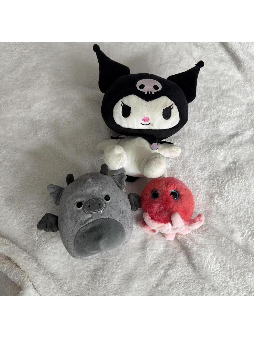random stuffed animal bundle